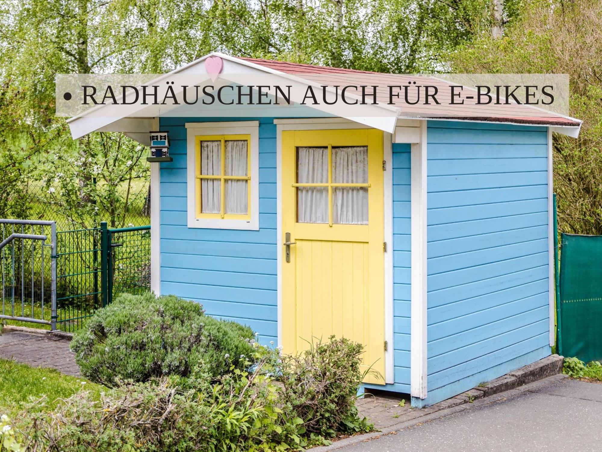 Haus Krabbe: Pet-Friendly Apartment with Free Parking Wremen Exterior photo