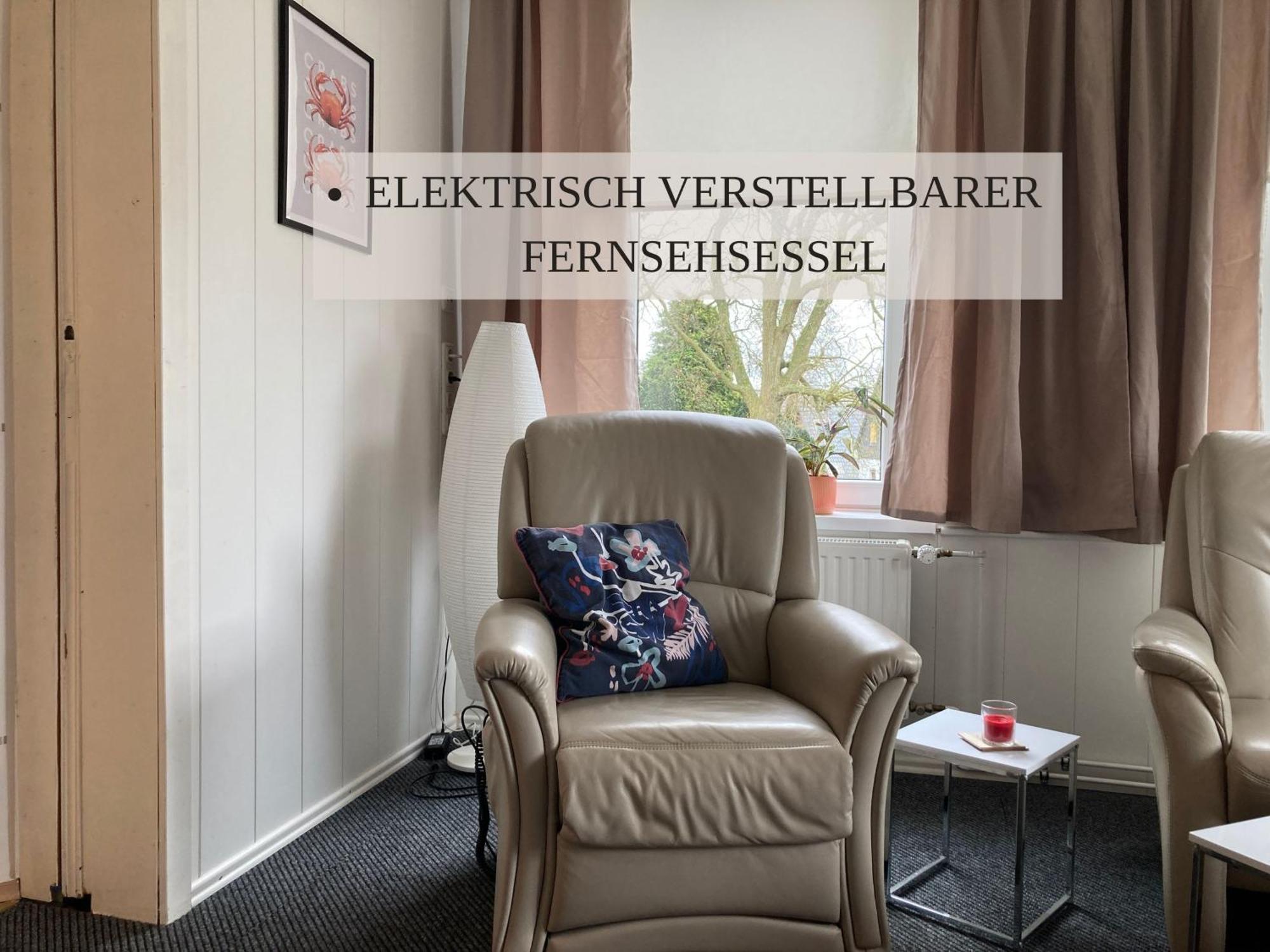 Haus Krabbe: Pet-Friendly Apartment with Free Parking Wremen Exterior photo