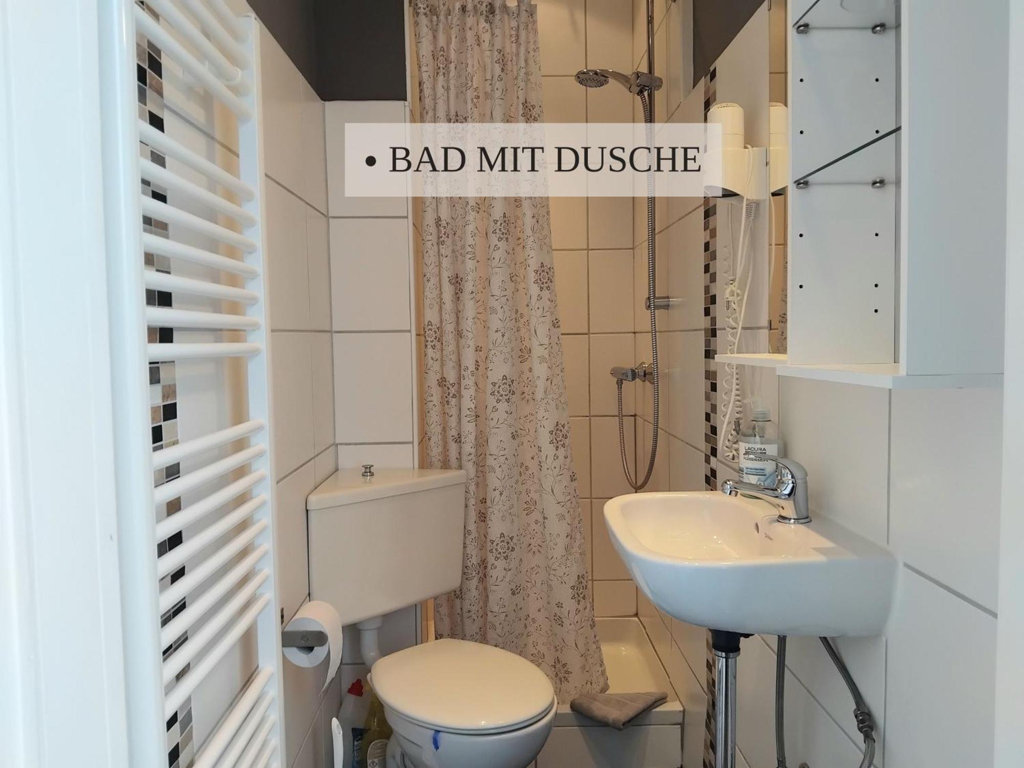Haus Krabbe: Pet-Friendly Apartment with Free Parking Wremen Exterior photo